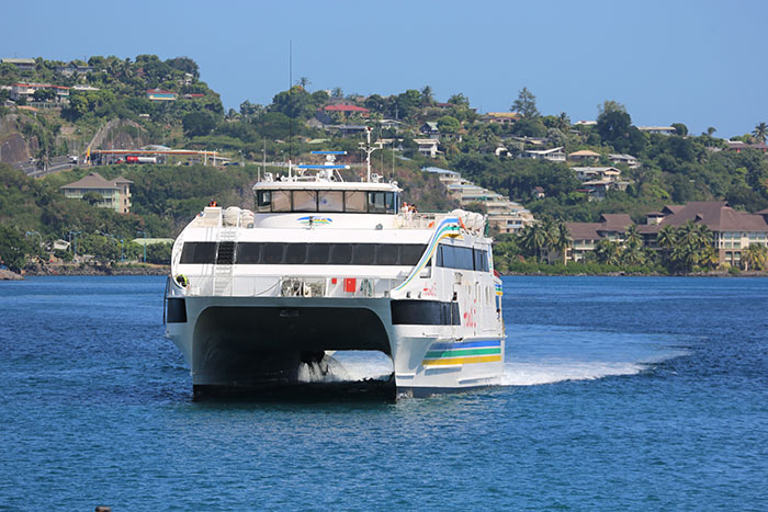 Foxy_Fox_Tahiti_Aremiti_Ferry