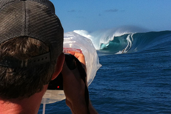 Foxy_Fox_Teahupoo_Noel